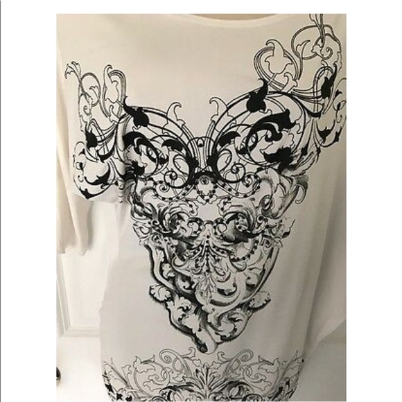 Wet Seal Juniors Embellished Blousy Graphic Top - Picture 3 of 8